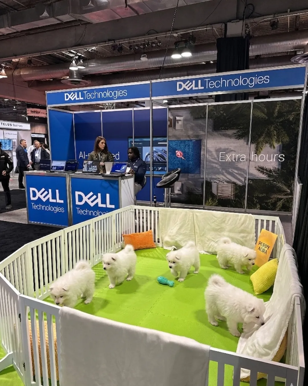 Puppy Aura pen at the Dell Technologies trade show booth